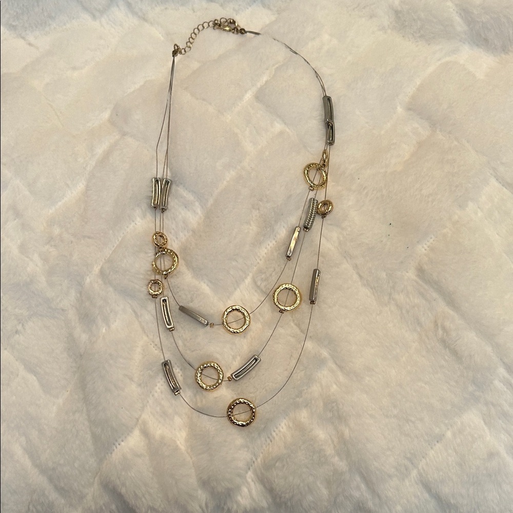 Elegant 1946 Gold and Silver Layered Necklace